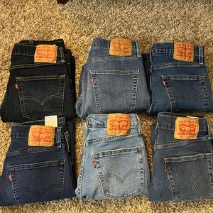 Levi’s jeans, good condition! Like new! 16 pairs of jeans cash only $10 each